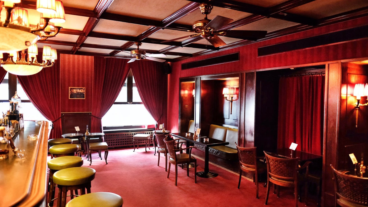Tina Bar - Cigarlounge mit 20er Jahre Flair Zürich - Zigarrenschweiz Online Zigarren Boutique