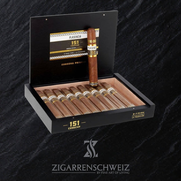 Plasencia Cosecha 151 La Tradición, geöffnete 10er Zigarrenkiste mit Blick auf die Toro Zigarren in honduranischem Deckblatt