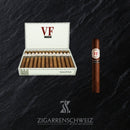 Vega Fina 1998 Line 54 Toro, Zigarrenkiste geöffnet mit dunklem Ecuador-Habano-Deckblatt