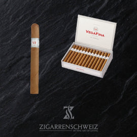 Vega Fina Classic Line Corona, Zigarrenkiste geöffnet mit hellem Ecuador-Connecticut-Deckblatt